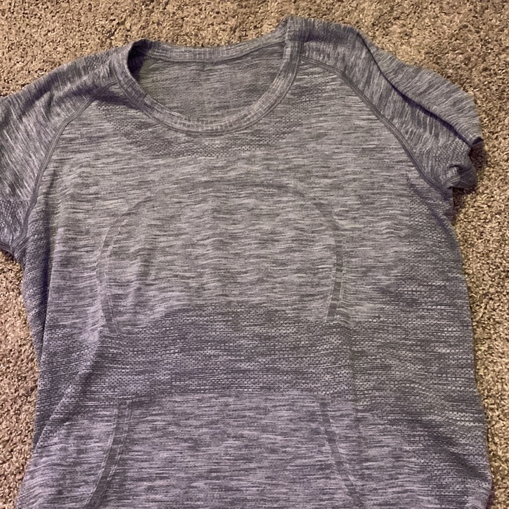 lulu grey shirt